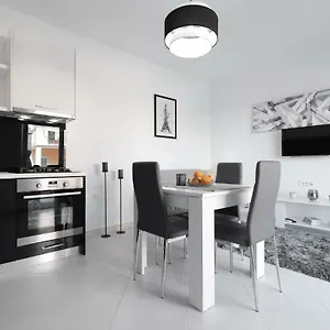 Luxury Bella Apartment